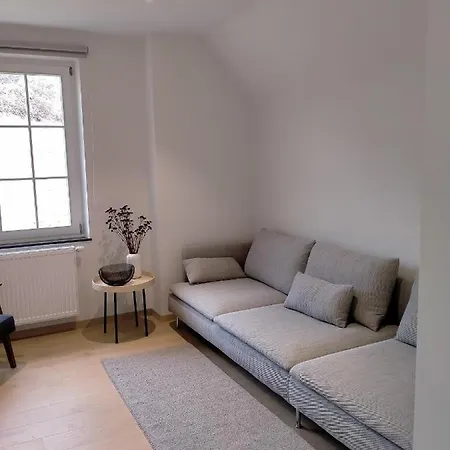L'aubergine Nocleg ze śniadaniem 3*